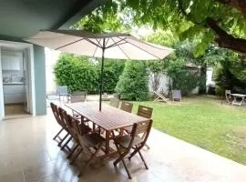 Loue maison 10 couchages à La Rochelle avec jardin, proche plage