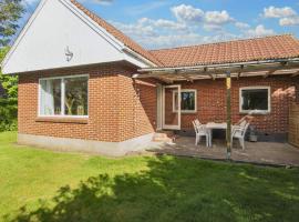 5 person holiday home in Skjern-By Traum，位于斯凯恩的酒店