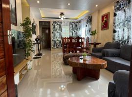 The Downtown Cabin Bohol，位于塔比拉兰的酒店