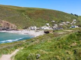 Parada Cottage at Crackington Haven, near Bude and Boscastle, Cornwall