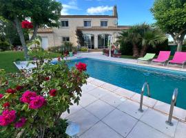 gite des arènes，位于Candillargues的酒店