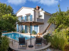 Apartman Fana，位于奈维斯的酒店