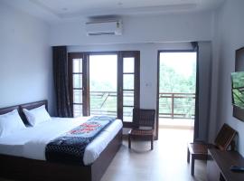 Hotel Woods Villa，位于恰姆巴的酒店