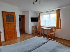 Domek letniskowy Smreczyny Bobra，位于Jeziorko的酒店