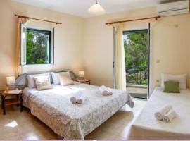 Nikis Country House - Lefkada BnB Private Parking，位于利吉亚的乡间豪华旅馆