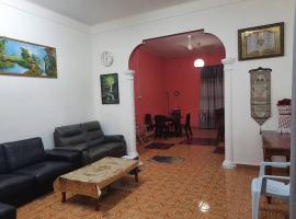 Suria 8 Homestay Jelawat Bachok，位于Jelawat的酒店