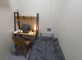 hongdae hapjeong hostel-220-man only，位于首尔的胶囊旅馆