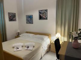 CASA DONATELLA a pochi passi dal mare，位于莱万托的酒店