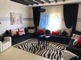 Luxury Stay，位于得土安的酒店