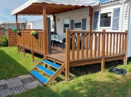 mobil home camping 3 etoiles les ollivaud，位于拉波勒的酒店