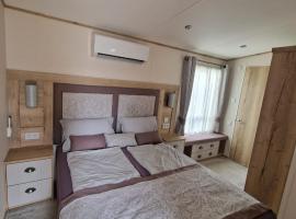 Premium Mobilhome Grimaud，位于格里莫的露营地