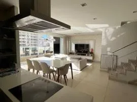 Luxuoso Duplex com Vista Panorâmica no Coração de Goiânia