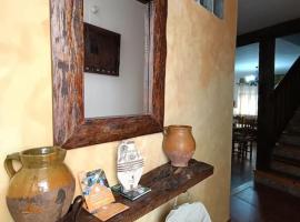 Casa Las Peñuelas，位于Priego的酒店