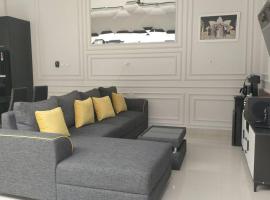 Villa galunggung rooftop Tasikmalaya，位于Cireungit的酒店