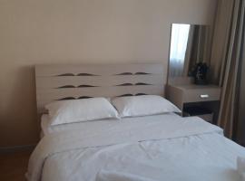 3 rooms apartment in the centre of Ulgii city，位于奥尔吉的酒店
