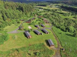 Clear Sky Lodge Park，位于Falstone的酒店