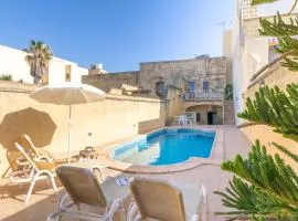 Ta'Leli Pool Farmhouse in Gozo - Happy Rentals