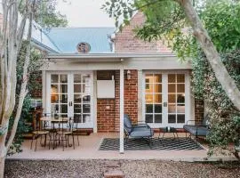 Kialla Cottage - An Idyllic Country Escape