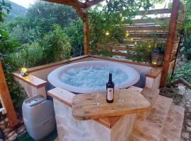 Taverna -Sunce- with jacuzzi，位于维斯的酒店
