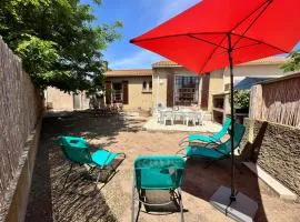 Maison plein-pied climatisée avec garage et jardin/terrasse