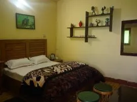 Hill Side Homestay Silkoti