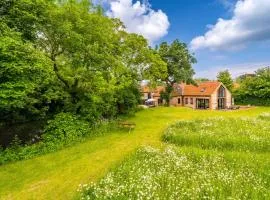 Waterside Barn