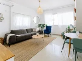 Amazing spacious Duplex with balcony and MAMAD