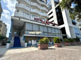Hotel Ariston，位于索托马里纳的酒店