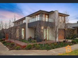 Melbourne family home，位于Truganina的酒店