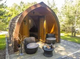 Wee Oak Tree Luxury Pod