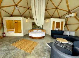 In Out Glamping Resorts Antalya，位于安塔利亚的豪华帐篷