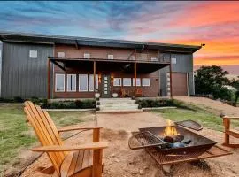 Enchanted Rock Ridge - Cowboy Pool,Hot Tub,Firepit