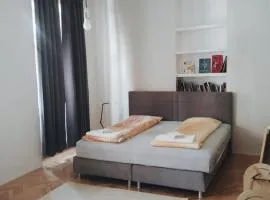 Old city center family apartment