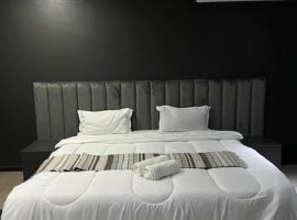 TR GUEST HOUSE，位于Matola的酒店