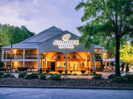 All-Movie Hotel，位于桃树市的酒店