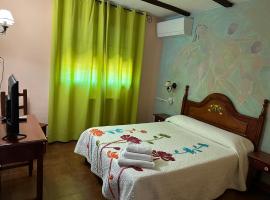 Hotel rural LA CASONA DE TAMAYA，位于Tamajón的酒店