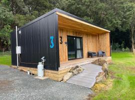 Highlander Farmstay - Cabins