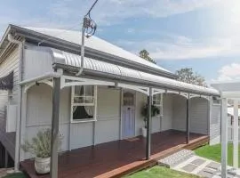 Urban Getaway Central Cottage