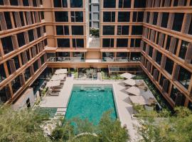 Nysa Hotel Bangkok Sukhumvit 11，位于曼谷的酒店