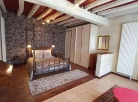 Le Logis de la Tour，位于卢丹的酒店