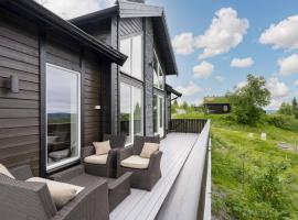 4 star holiday home in Fall-By Traum，位于Raufoss的酒店
