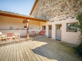 Chambres et maisons d'hôtes du Prieuré de la Bajasse - Le 1150，位于Vieille-Brioude的酒店