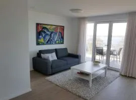 Neubau-Ferienwohnung mit Panorama-Seeblick