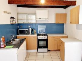 Appartement plein centre-ville，位于洛代夫的酒店