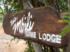 KwaMbili Game Lodge，位于荆棘丛自然保护区的山林小屋