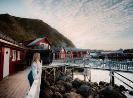 卡拉莫维卡港假日公园，位于巴尔斯塔的酒店