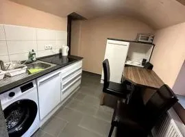 Monteurwohnung im Untergeschoss