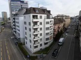 Downtown Dream 3,5BR with Balcony and Style BA22