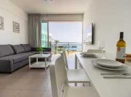 Stunning Sea-Views Apt, Protaras