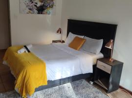 Cosy Self-Catering Bachelor Apartment，位于路易特里哈特的酒店